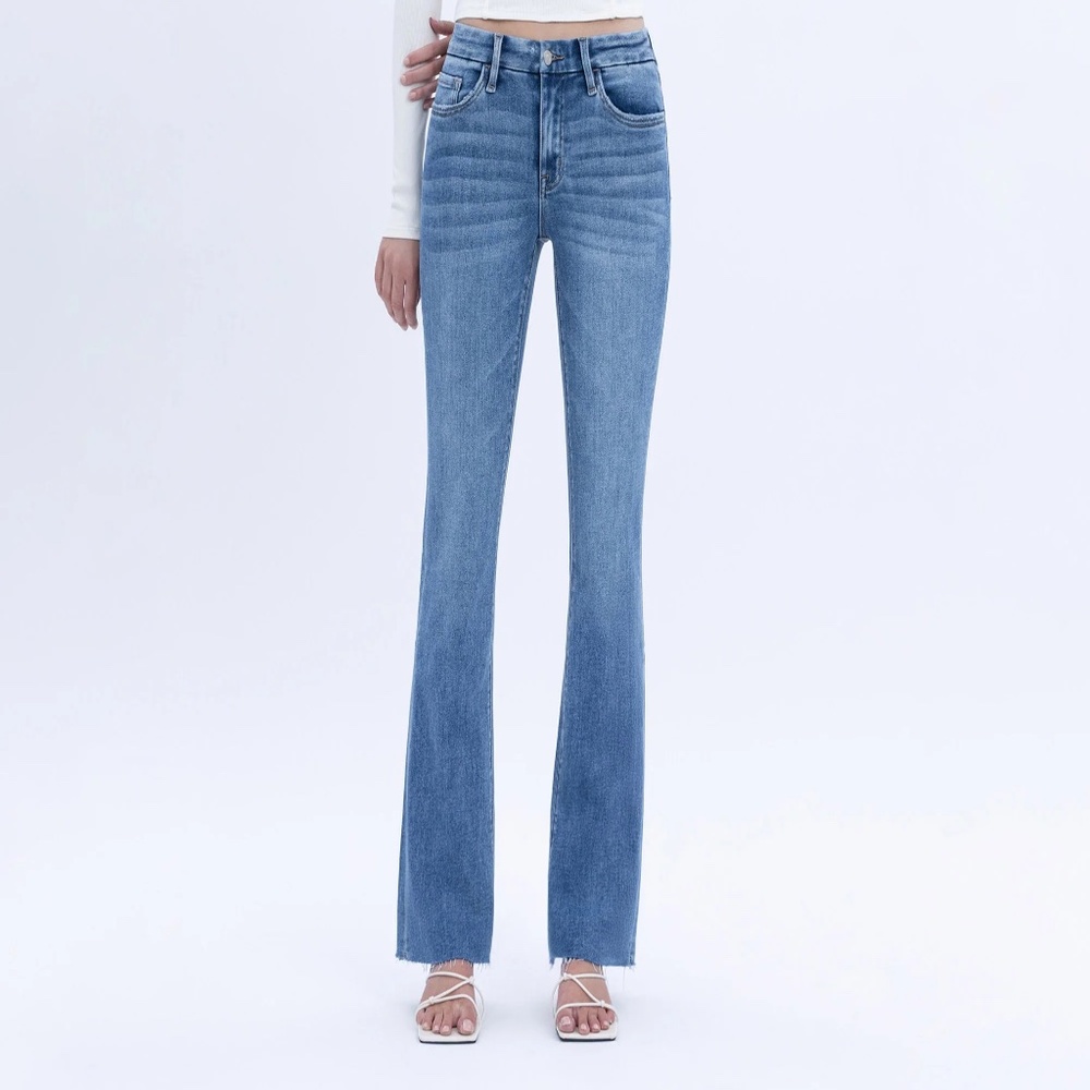 Vervet Flores Sea - Mid Rise Seamless Waistband Bootcut Jeans- Size 29